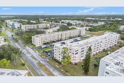 5623 80th Street N #211, Saint Petersburg, FL 33709 - Photo 35