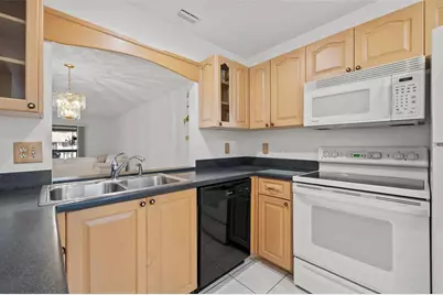 725 83rd Avenue N #205, Saint Petersburg, FL 33702 - Photo 11