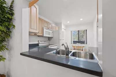 725 83rd Avenue N #205, Saint Petersburg, FL 33702 - Photo 5