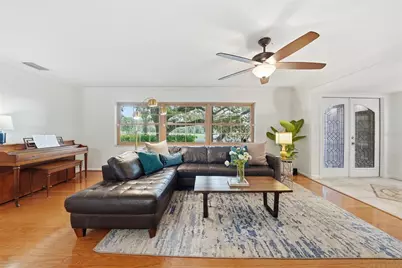 1868 Juarez Way S, Saint Petersburg, FL 33712 - Photo 9