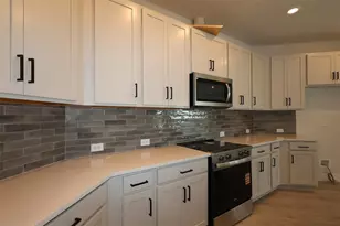 31406 Pendleton Lndg Cir, Wesley Chapel, FL 33545 - Photo 5