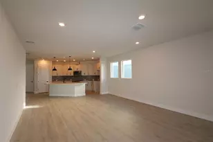 31406 Pendleton Lndg Cir, Wesley Chapel, FL 33545 - Photo 7