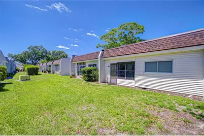 13870 Oakwood Lane, Seminole, FL 33776 - Photo 29