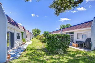 13870 Oakwood Ln, Seminole, FL 33776 - Photo 39