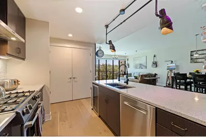 199 Dali Boulevard #402, Saint Petersburg, FL 33701 - Photo 17