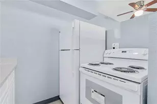 140 112th Ave N, Saint Petersburg, FL 33716 - Photo 7