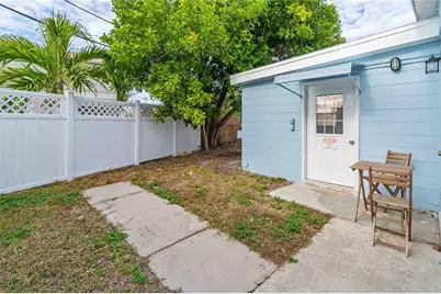 140 112th Avenue N #4, Saint Petersburg, FL 33716 - Photo 17