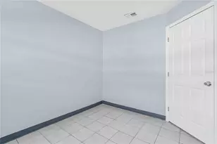 140 112th Ave N, Saint Petersburg, FL 33716 - Photo 11