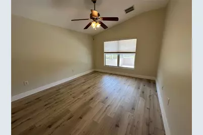 943 Summer Breeze Drive, Brandon, FL 33511 - Photo 9