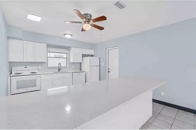 140 112th Avenue N #5, Saint Petersburg, FL 33716 - Photo 11