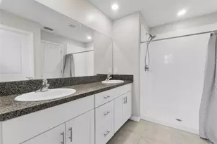 6959 King Crk Dr, Sun City Center, FL 33573 - Photo 15