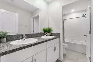 6959 King Crk Dr, Sun City Center, FL 33573 - Photo 17