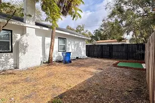 2100 Auburn St S, Saint Petersburg, FL 33712 - Photo 15