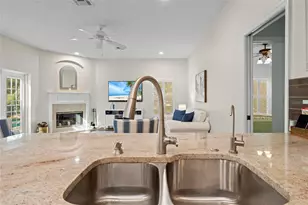 332 McIntosh Ct, Spring Hill, FL 34609 - Photo 13