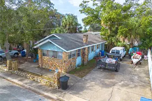 2011 Auburn St S, Saint Petersburg, FL 33712 - Photo 7