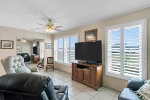 2457 Ecuadorian Way, Clearwater, FL 33763 - Photo 11