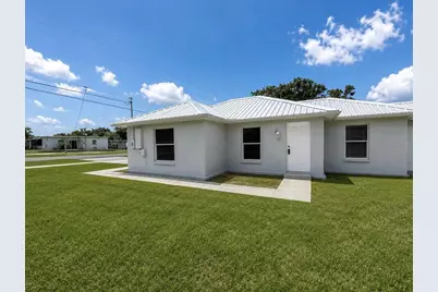3100 W Reynolds Street, Plant City, FL 33563 - Photo 1