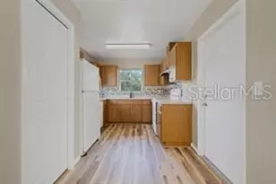 3100 W Reynolds St, Plant City, FL 33563 - Photo 9