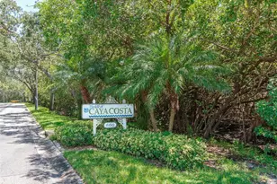 842 Amelia Ct NE, Saint Petersburg, FL 33702 - Photo 41