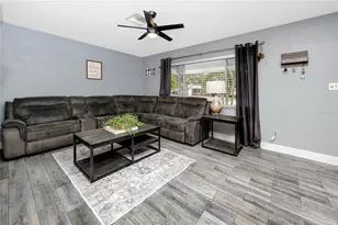 8920 109th Ln, Seminole, FL 33772 - Photo 7