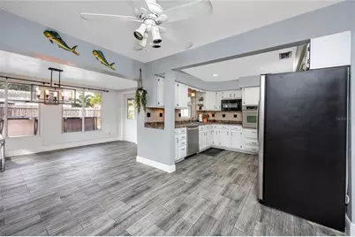 8920 109th Lane, Seminole, FL 33772 - Photo 9