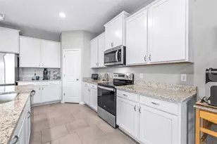 3847 Sunny Spring Street, Plant City, FL 33565 - Photo 21