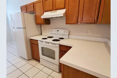 9307 Huntington Park Way, Tampa, FL 33647 - Photo 11