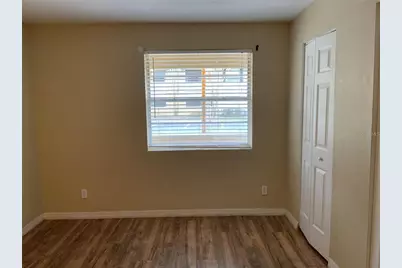 233 Red Maple Place #233, Brandon, FL 33510 - Photo 3