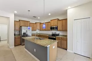 13801 Chalk Hill Pl, Riverview, FL 33579 - Photo 13