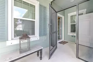 13534 Circa Crossing Dr, Lithia, FL 33547 - Photo 7