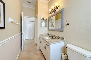 2387 Hillcreek Cir E, Clearwater, FL 33759 - Photo 41