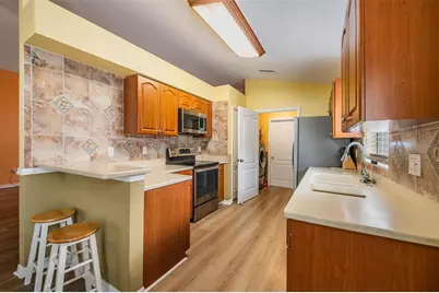 6431 Taylor Court, New Port Richey, FL 34653 - Photo 7