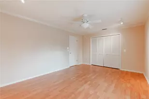 3401 Pico Dr, Tampa, FL 33614 - Photo 17