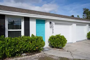 2237 Michele Dr, Sarasota, FL 34231 - Photo 9