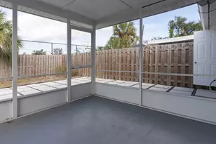 2237 Michele Dr, Sarasota, FL 34231 - Photo 15