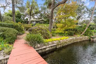 617 S Riverhills Dr, Temple Terrace, FL 33617 - Photo 5