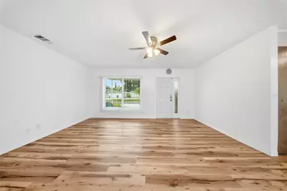 6725 17th Lane N, Saint Petersburg, FL 33702 - Photo 5