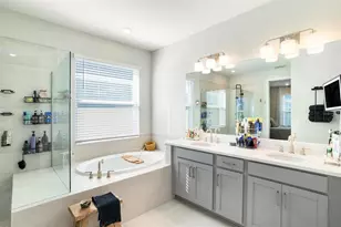 10914 Fieldstone Dr, Palmetto, FL 34221 - Photo 13