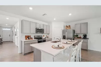 8570 Wheat Stone Drive, Zephyrhills, FL 33540 - Photo 5