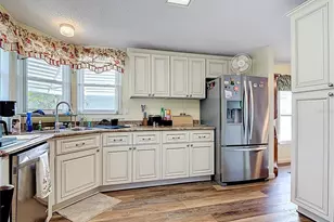 303 Pine Loop, Frostproof, FL 33843 - Photo 13