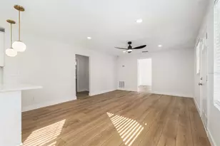 2308 Chipco St, Tampa, FL 33605 - Photo 7