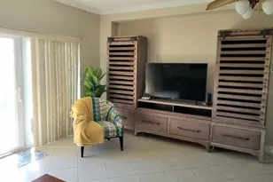 880 Mandalay Ave, Clearwater Beach, FL 33767 - Photo 7