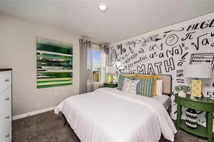 36858 Sagemoor Dr, Zephyrhills, FL 33541 - Photo 17