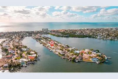 357 La Hacienda Drive, Indian Rocks Beach, FL 33785 - Photo 35