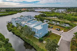 1197 Flying Fish Ln, Tarpon Springs, FL 34689 - Photo 73