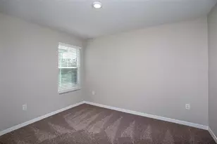 36870 Sagemoor Dr, Zephyrhills, FL 33541 - Photo 19