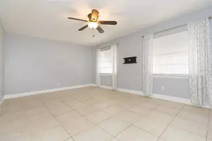 6710 Mornay Cir, Tampa, FL 33615 - Photo 5