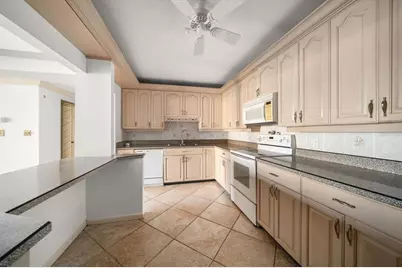 1501 Gulf Boulevard #604, Clearwater Beach, FL 33767 - Photo 9