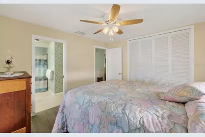 1421 Sea Gull Drive S, Saint Petersburg, FL 33707 - Photo 25