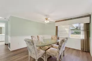 1421 Sea Gull Dr S, Saint Petersburg, FL 33707 - Photo 17